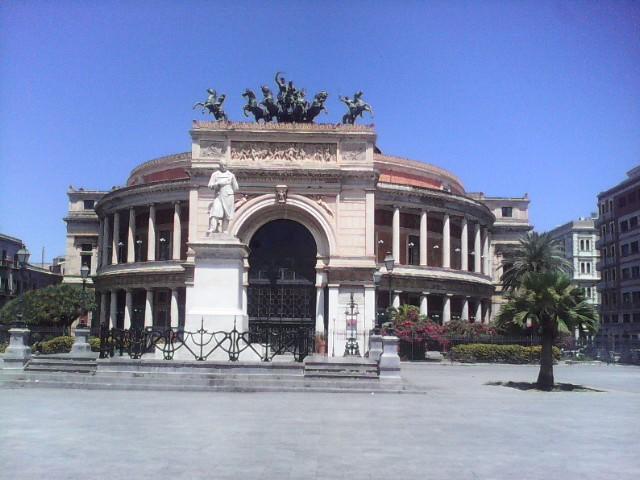 Palermo Centrale Bagian luar foto